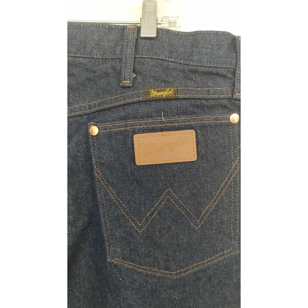Wrangler Men's Dark Wash Straight Leg Jeans‎